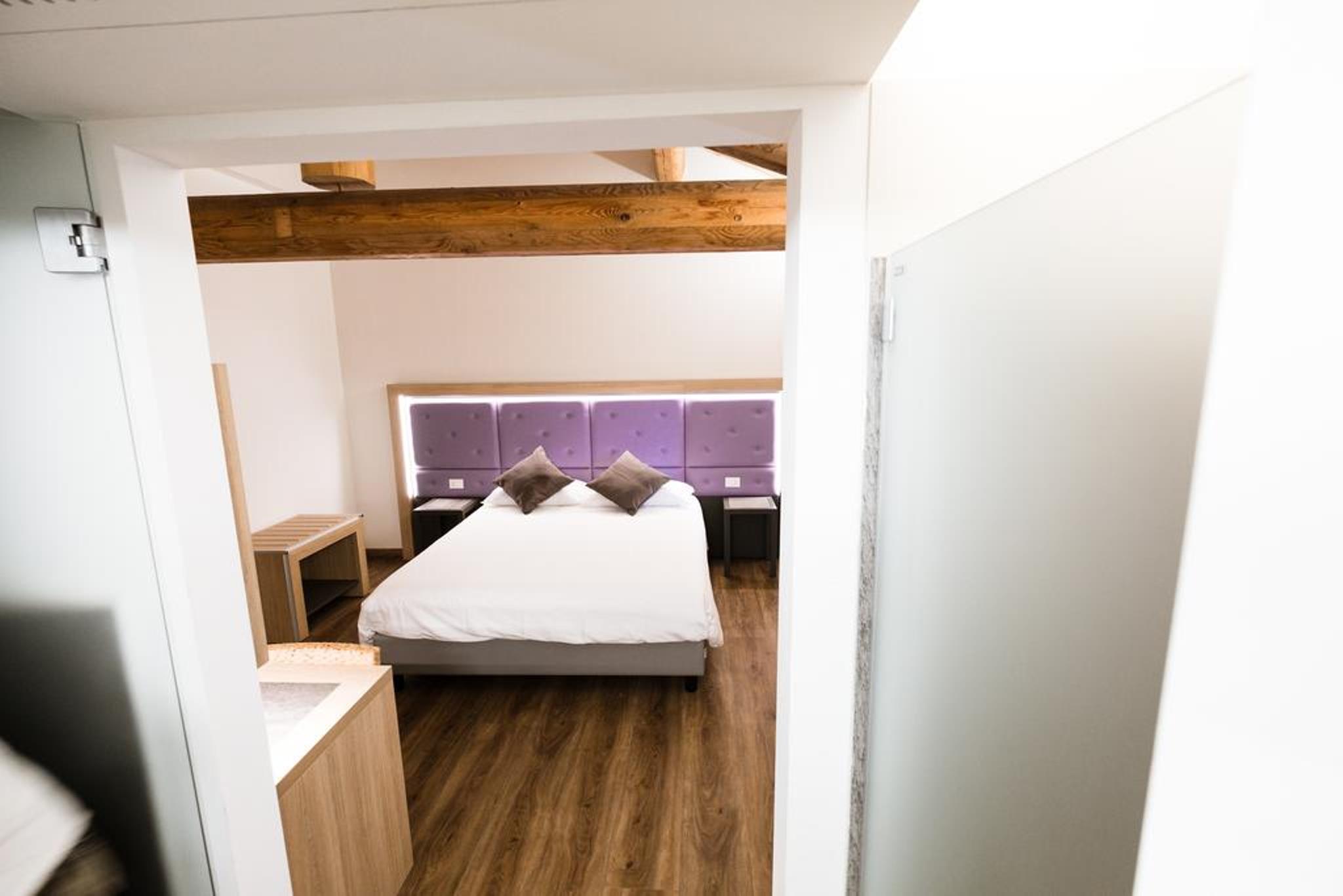 Hotel Corona Spiazzi Di Caprino Exterior photo