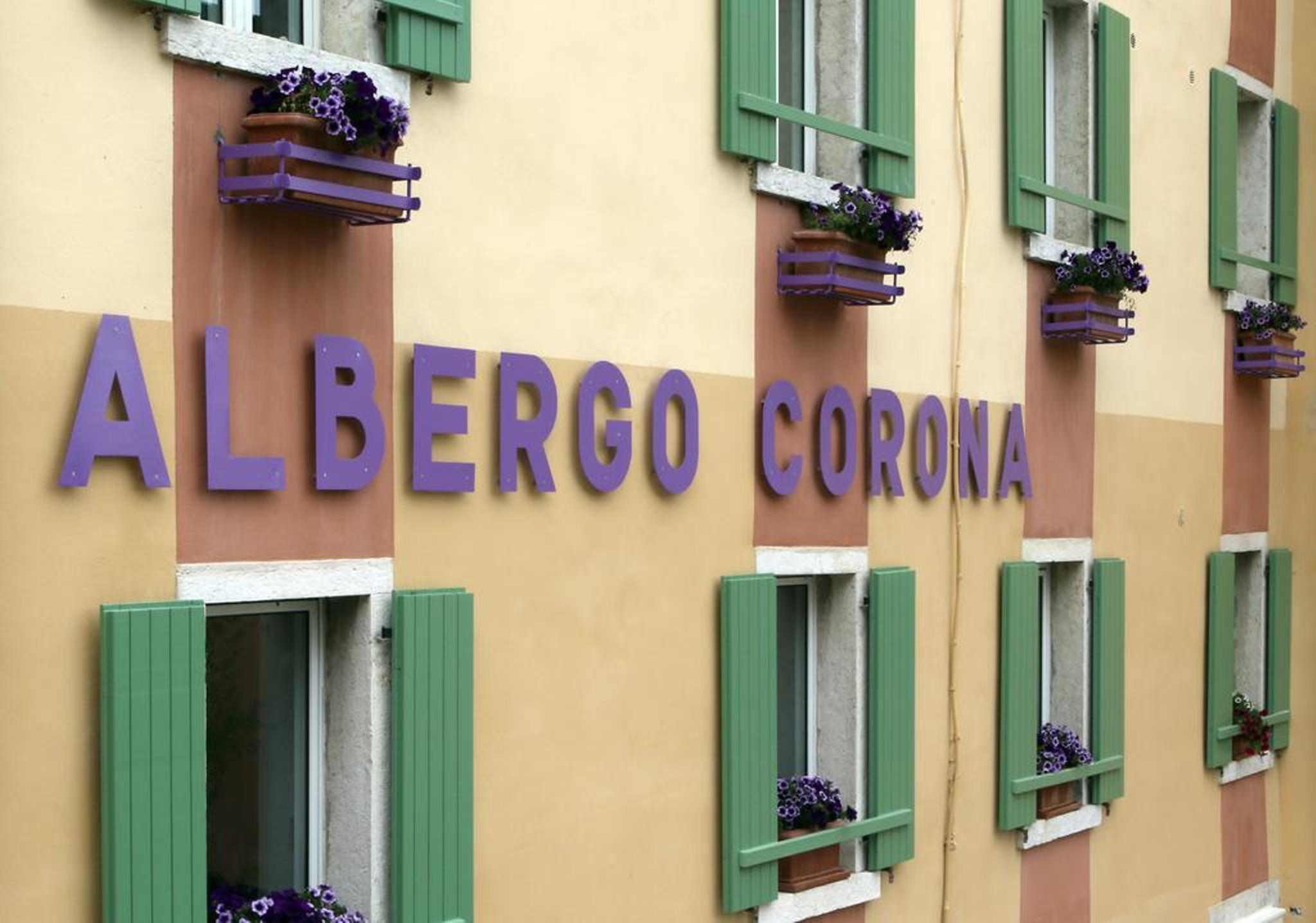 Hotel Corona Spiazzi Di Caprino Exterior photo